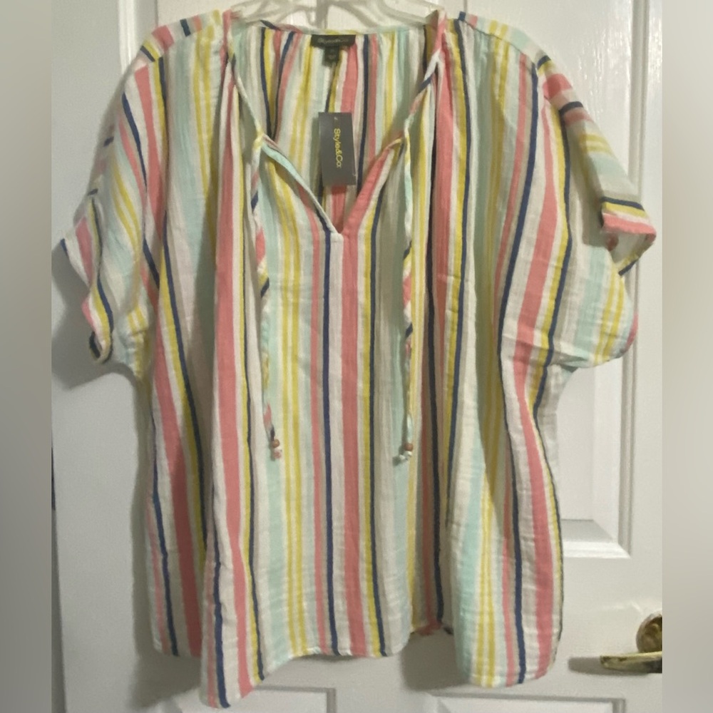 NWT…STYLE AND COMPANY WOMENS 
V-NECK STRIPED SHIRT